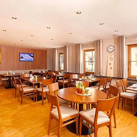 מלון Hotel.pension.golingen