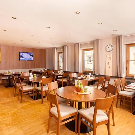 Hotel.pension.golingen 3*